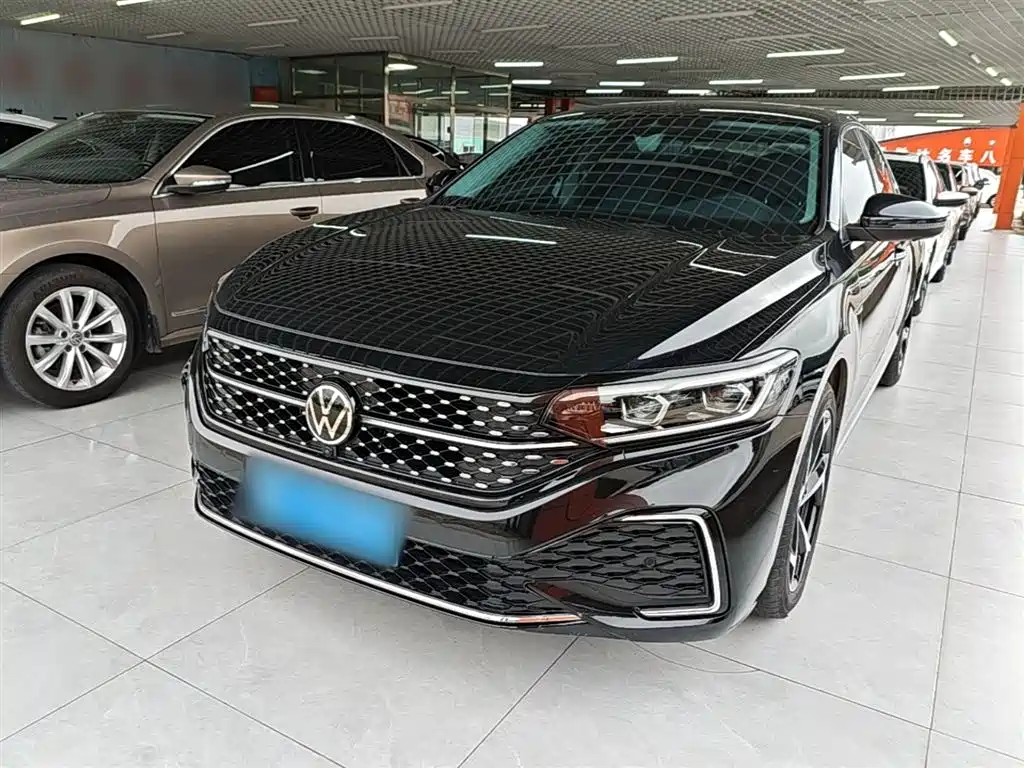 Volkswagen Passat 2024 380TSI Starlight Dragon Glory Edition