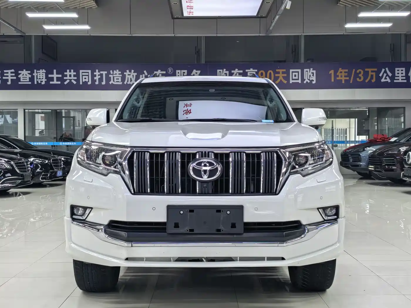 Toyota Prado 2019 3.5L Automatic TX-L Zunxiang Edition with Rear-mounted Spare Tire фото 2