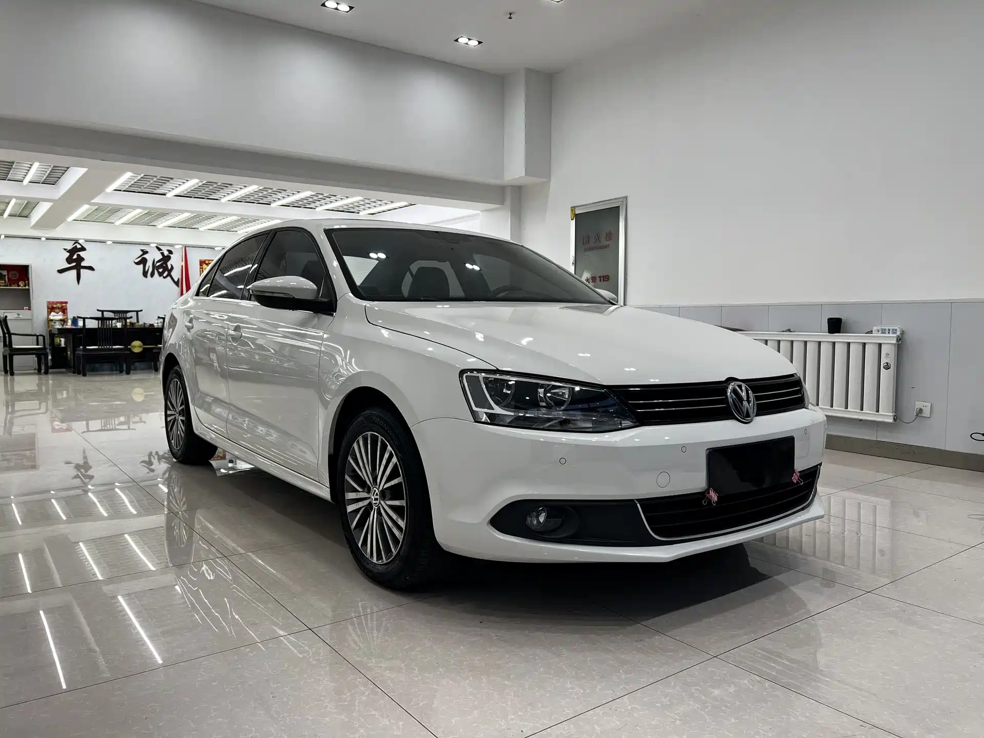 صورة 3 - Volkswagen Sagitar