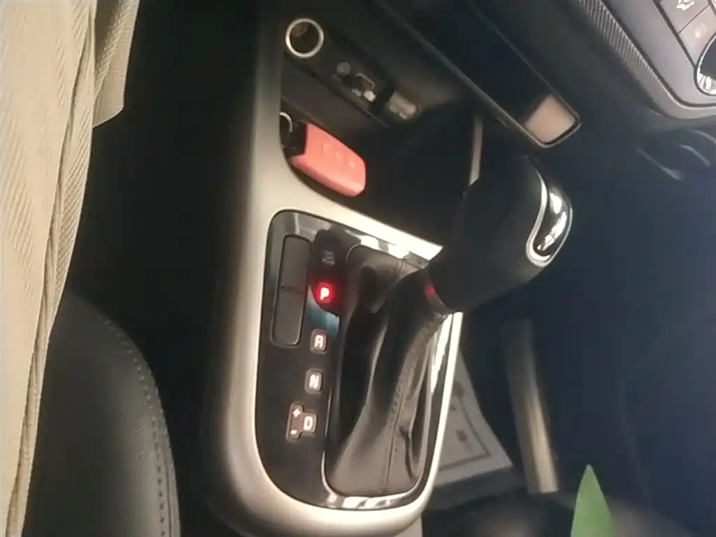 KIA KX3 PROUD RUN