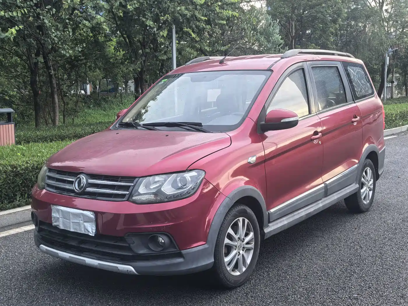 Dongfeng Fengguang Fengguang 360 2015 2015 Model 1.5L Manual Comfort 7-seater China IV