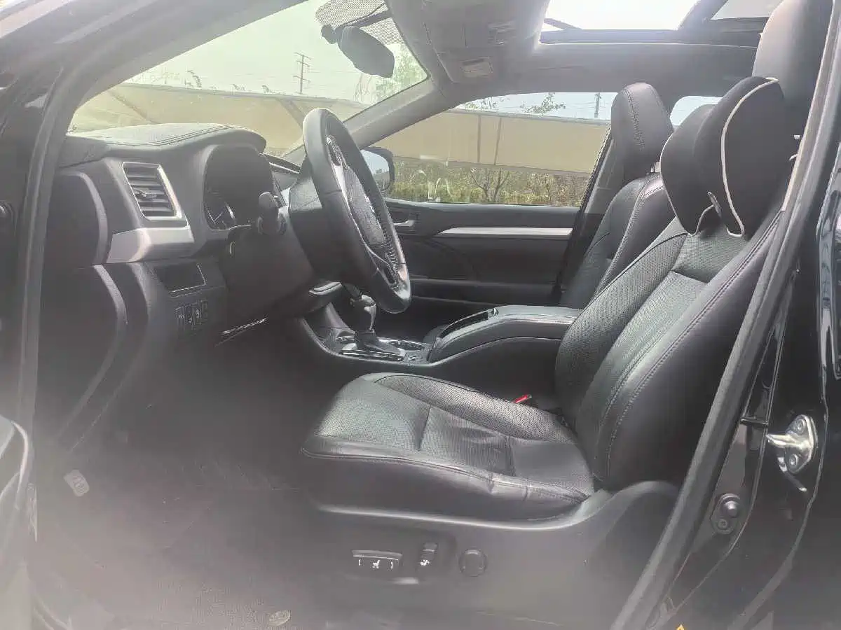 Toyota Highlander 2017 2.0T 2WD Premium 7-Seater фото 12