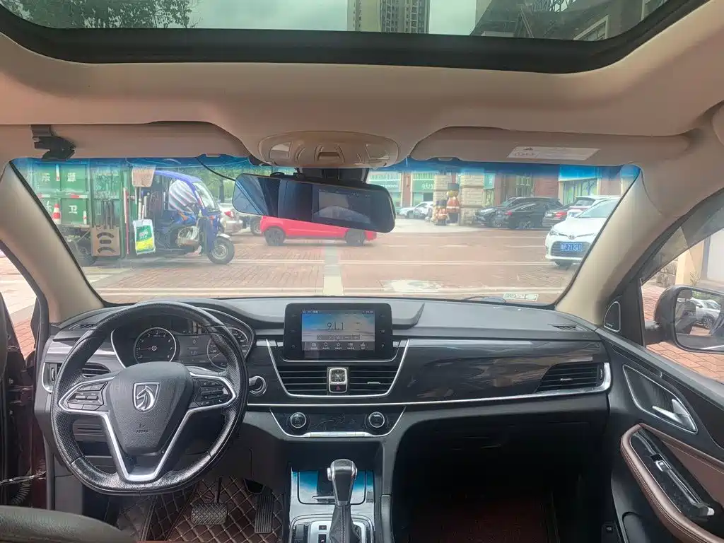 Baojun 560 2018 2017 1.5T DCT Flagship Model