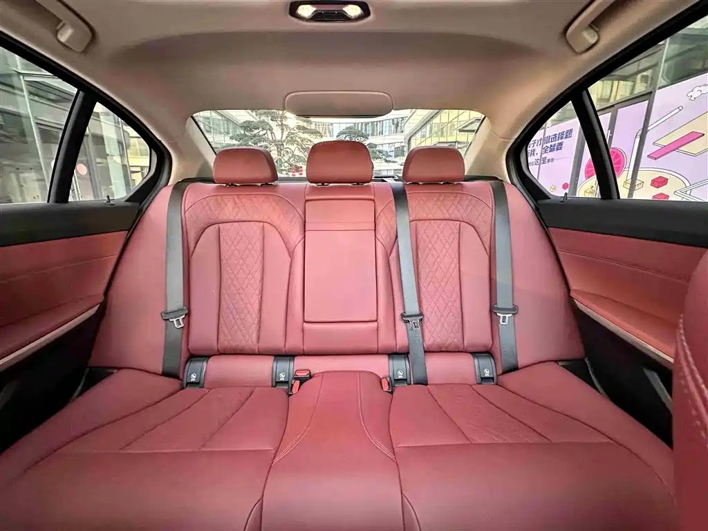 BMW 3 Series 2024 320Li M Sport Package фото 18