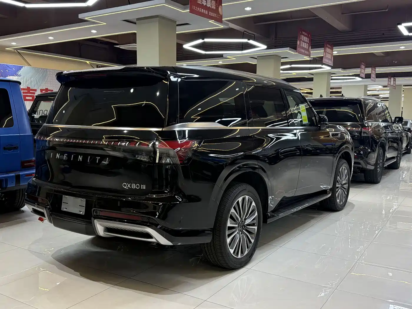 Infiniti QX80 2025 Autograph фото 21
