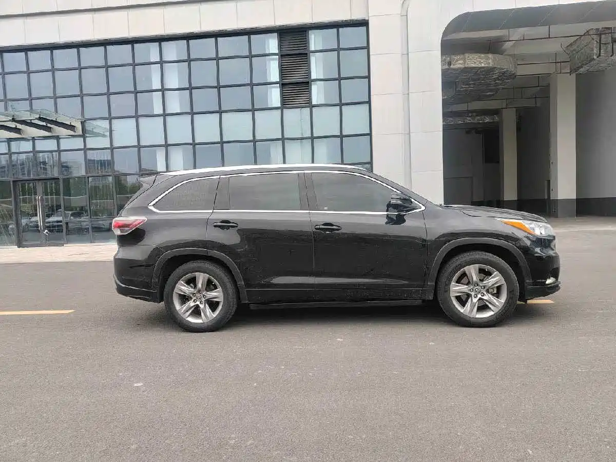 Toyota Highlander 2017 2.0T 2WD Premium 7-Seater фото 5