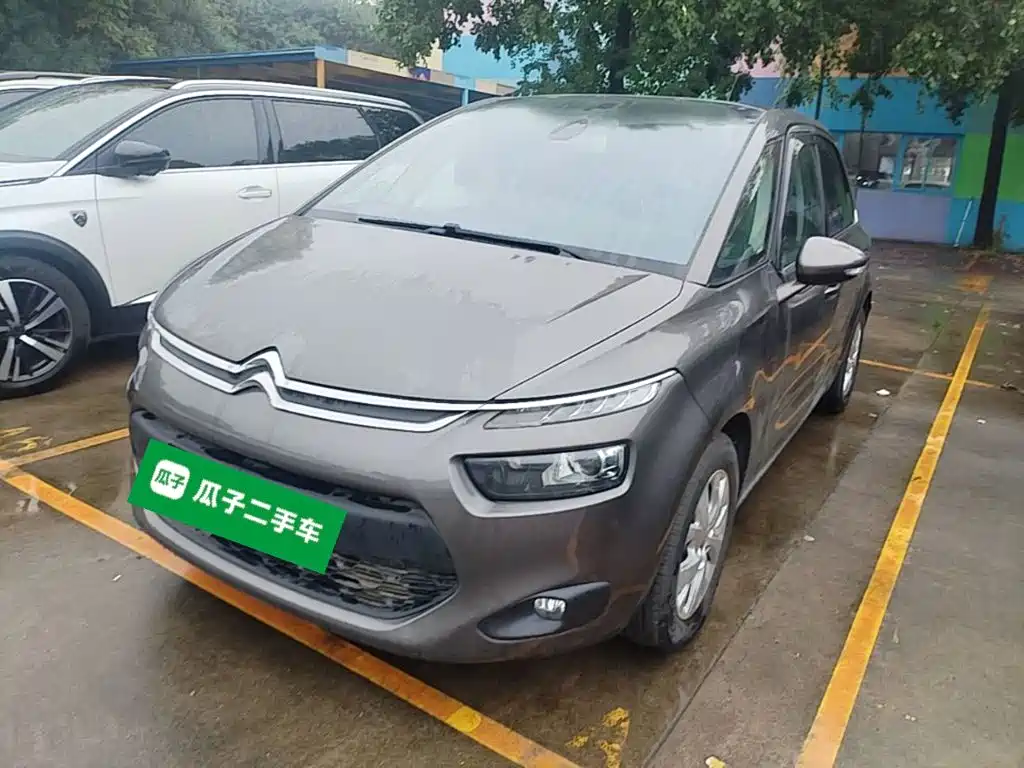 Фото 1 - Citroën C4 Picasso