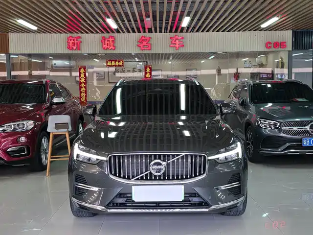 Volvo XC60 Plug-in Hybrid 2022 T8 Plug-in Hybrid AWD Elegance Luxury Edition — фото 2