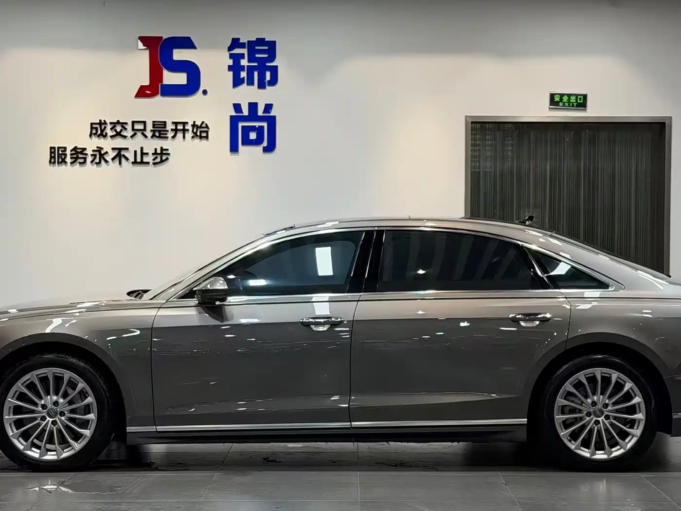 Audi A8 2018 A8L 55 TFSI quattro Launch Elite фото 4