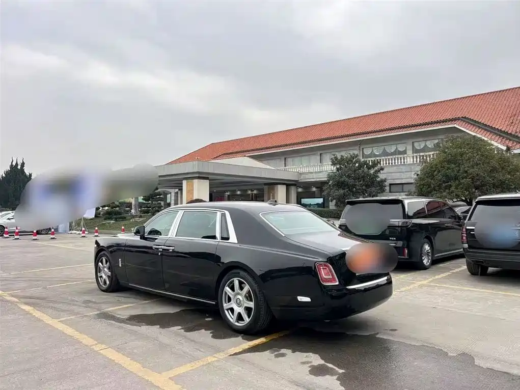 Rolls-Royce Phantom 2018 6.7T Long Wheelbase Version фото 4