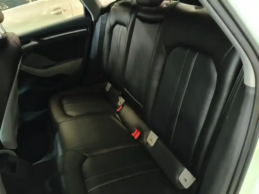 Audi A3 2017 Limousine 35 TFSI Progressive фото 17