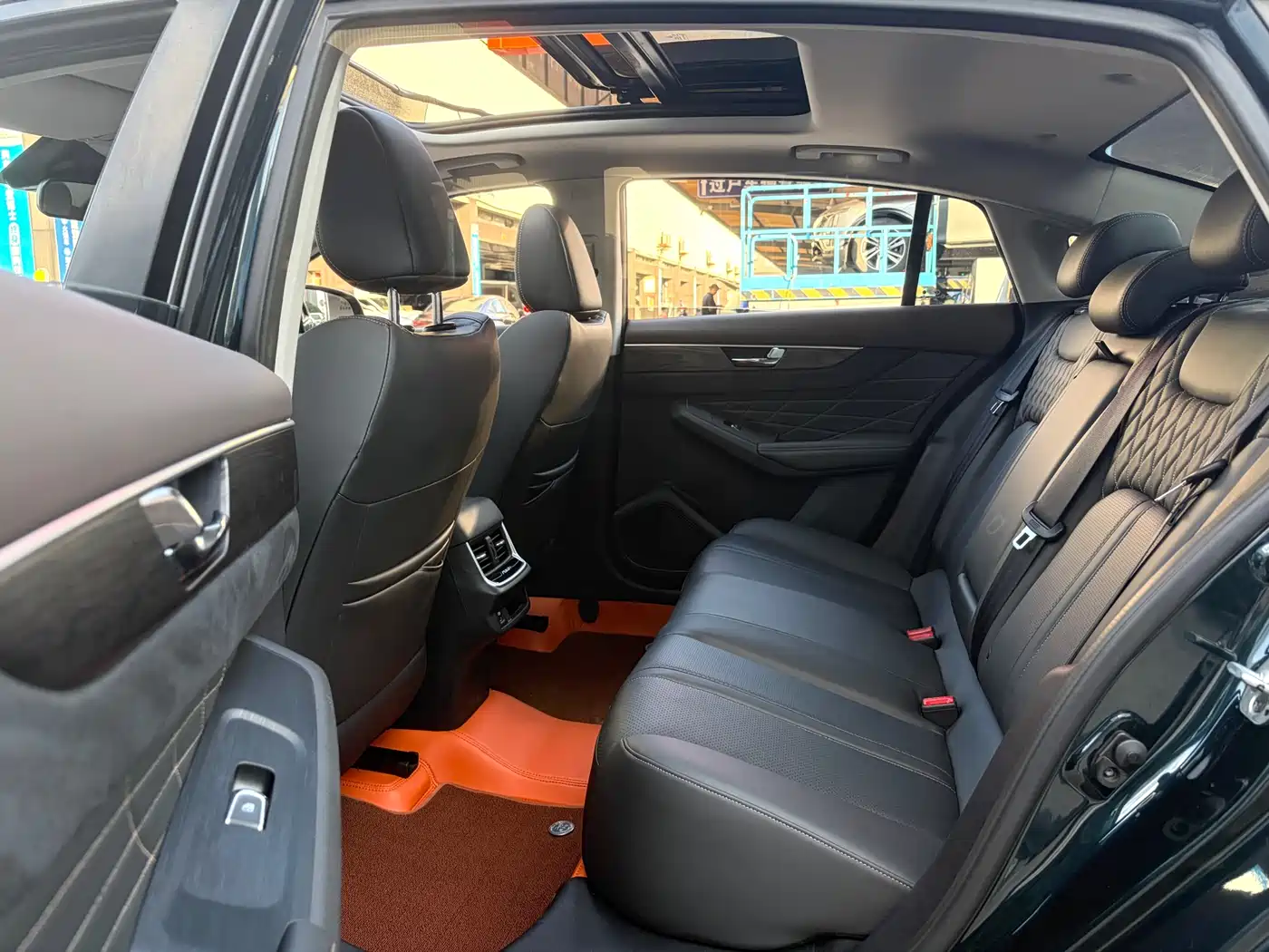 Dongfeng Aeolus Yixuan MAX 2022 2021 1.5T Super Cool Dad Edition