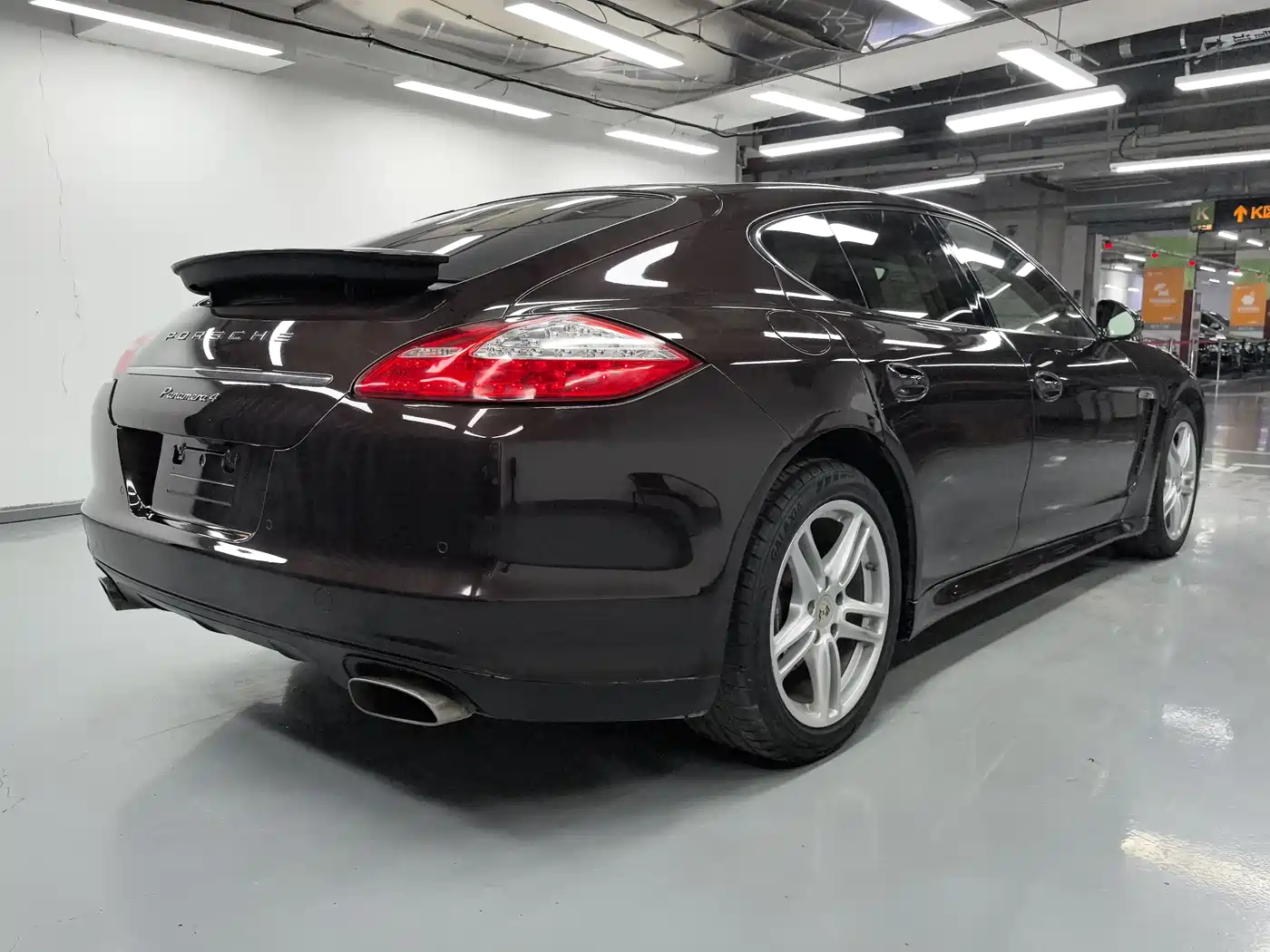 Porsche Panamera 2013 Panamera 4 Platinum Edition 3.6L фото 16