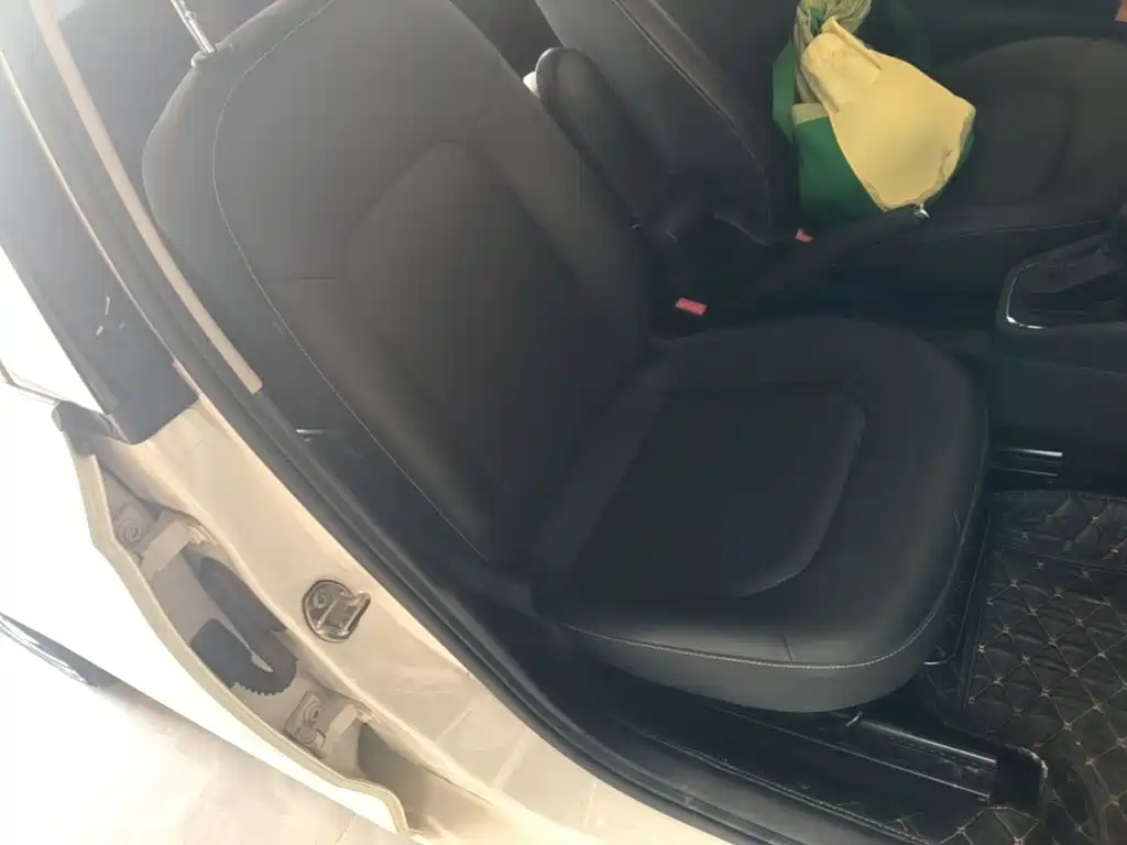 Photo 25 - Škoda Rapid