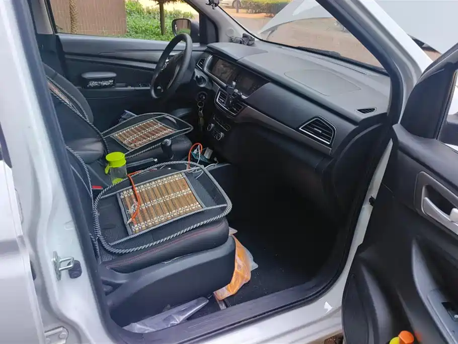 CHANGAN CHANGAN AUCHAN A600