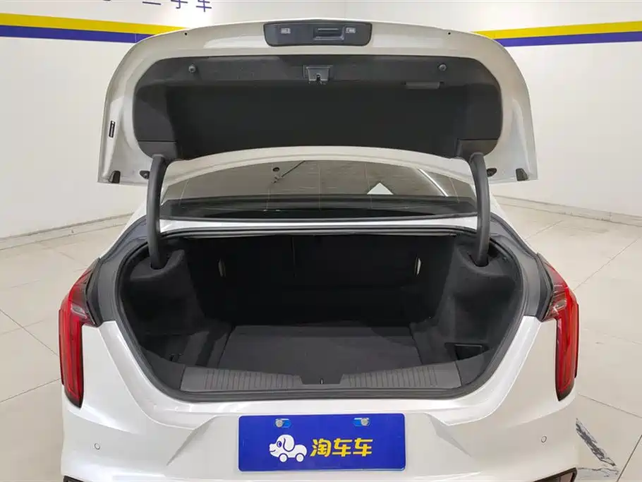 CADILLAC CT4