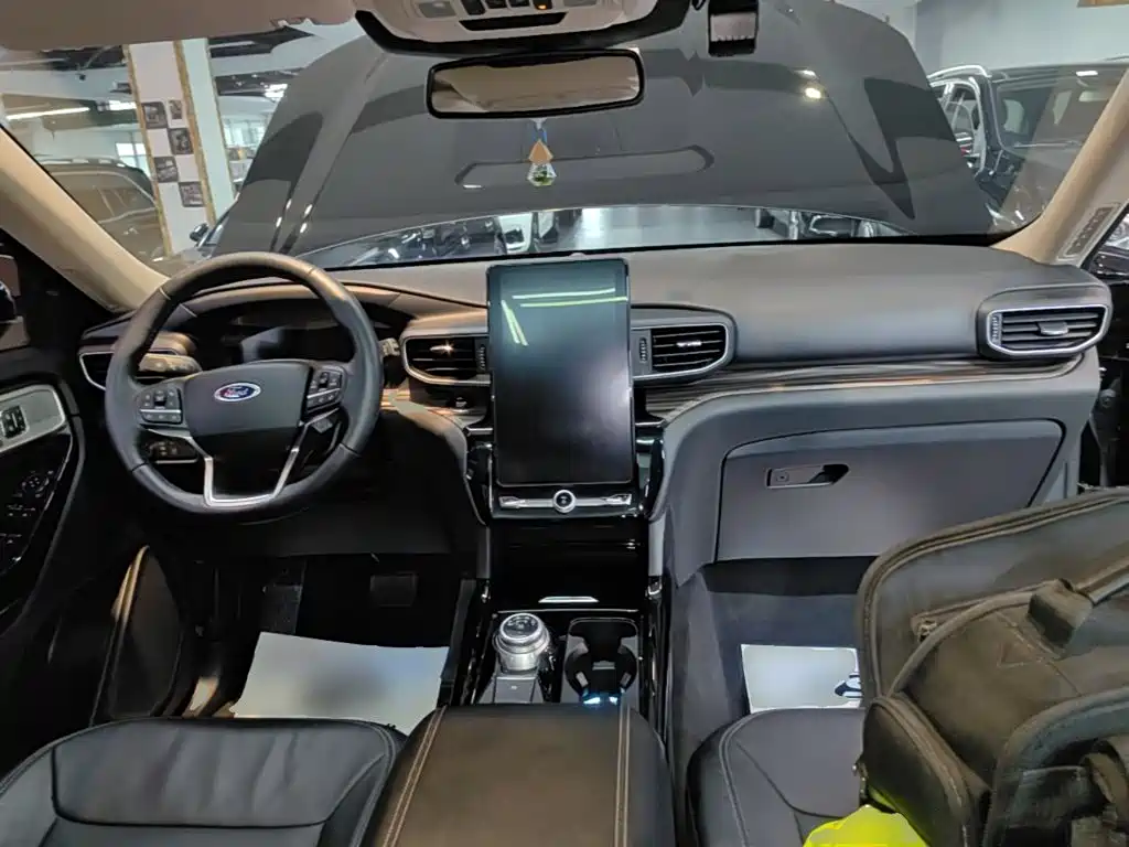 Ford Explorer 2021 2020 EcoBoost 285 AWD Titanium Edition 7-Seater