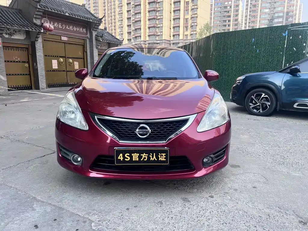 صورة 2 - Nissan Tiida