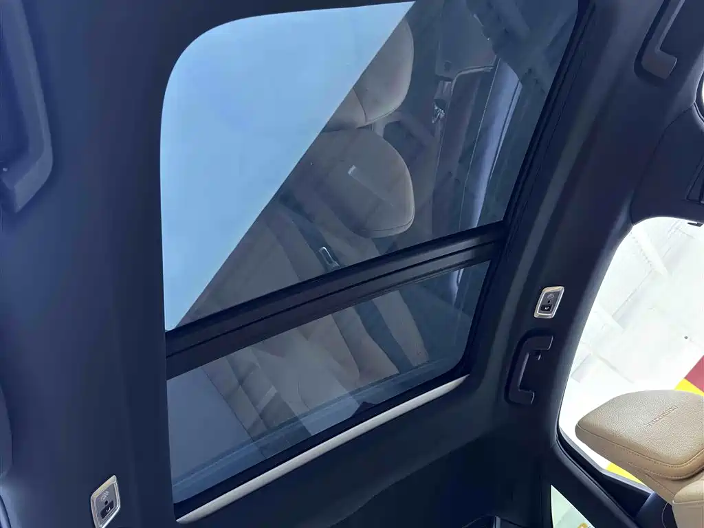 VOLVO S90 PLUG IN HYBRID