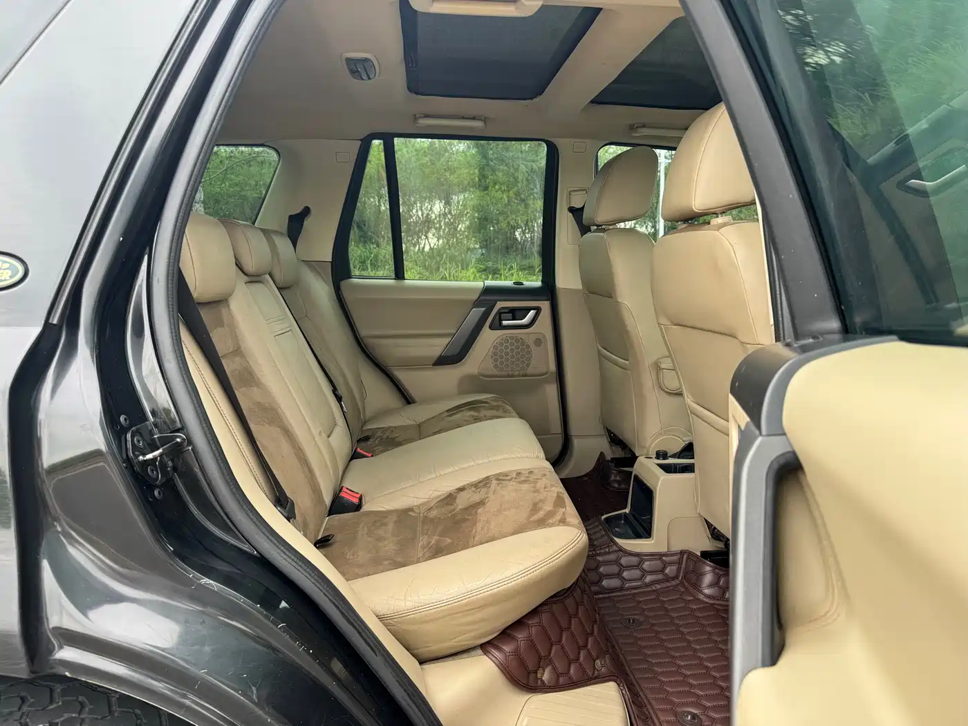 Land Rover Freelander 2 2010 2.2 TD4 Automatic SE Diesel фото 8