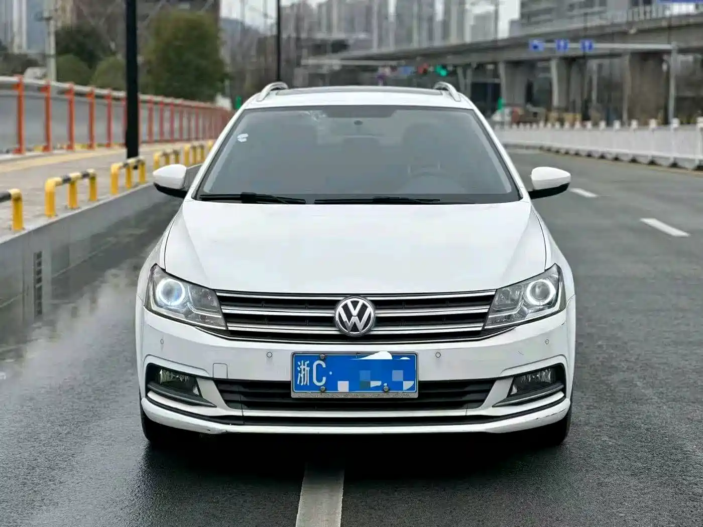 Volkswagen Lavida Tour 2018 2017 180TSI DSG Comfort Edition