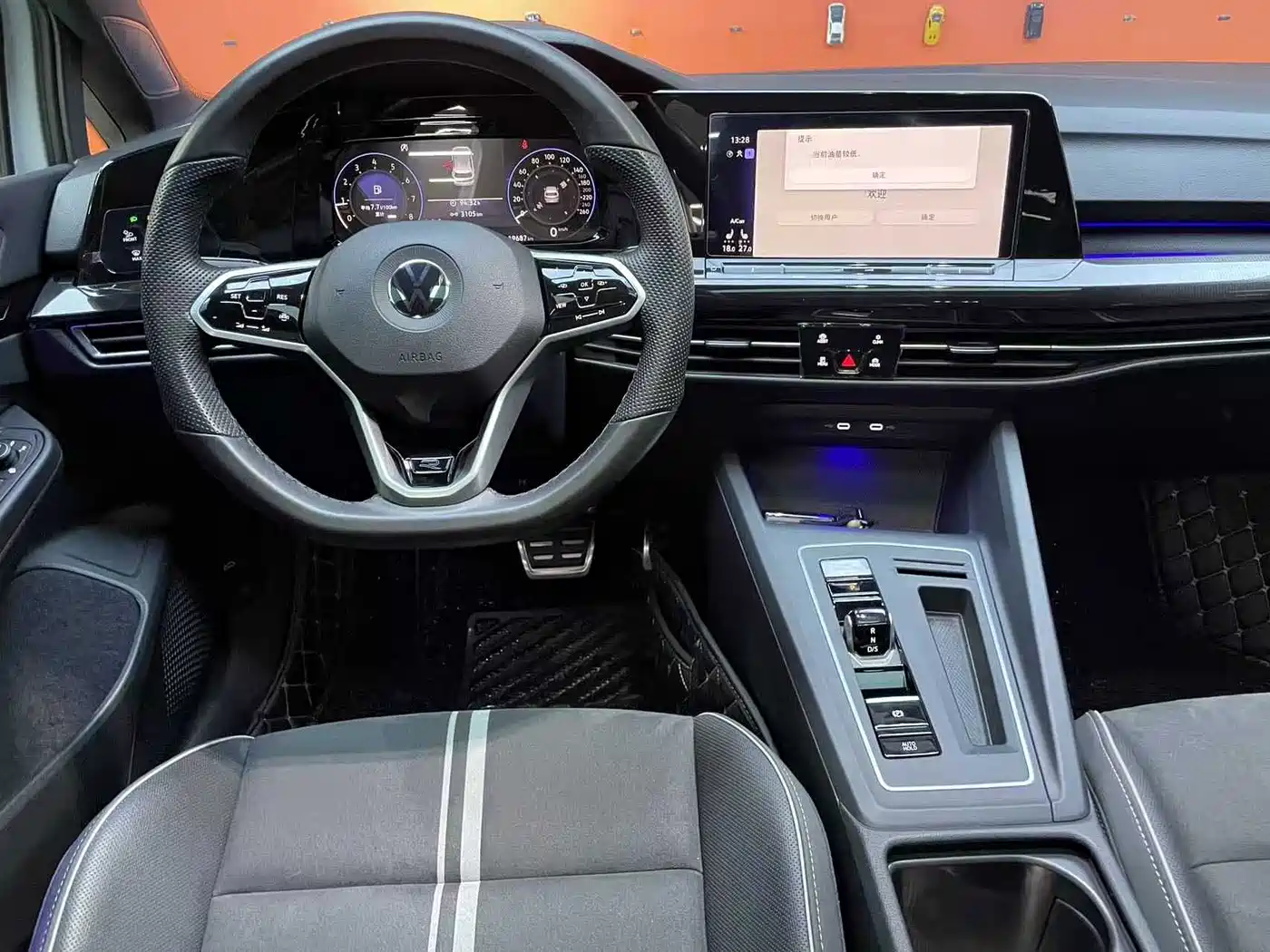 Volkswagen Golf 2023 Facelift 280TSI DSG R-Line Lite фото 8