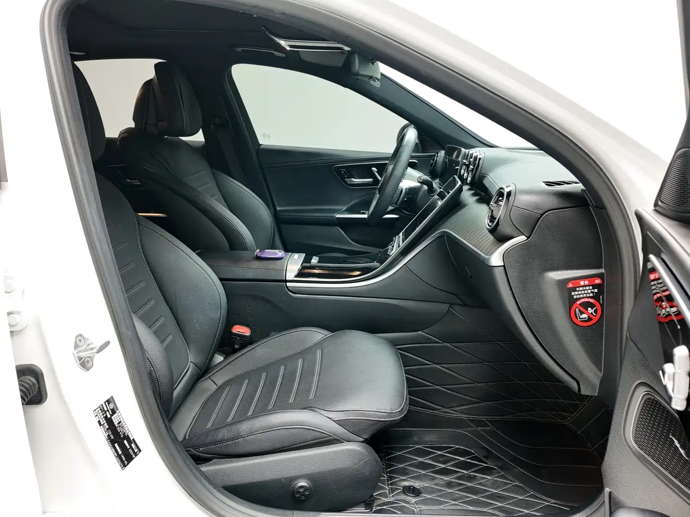 Mercedes-Benz C-Class 2023 Facelift C 200 L Sport Edition фото 12