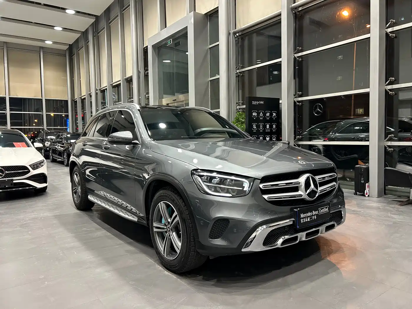 Mercedes-Benz GLC 2021 GLC 260 L 4MATIC Sporty фото 3