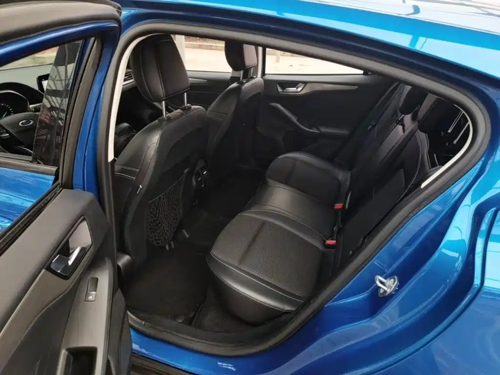 Photo 17 - Ford Focus