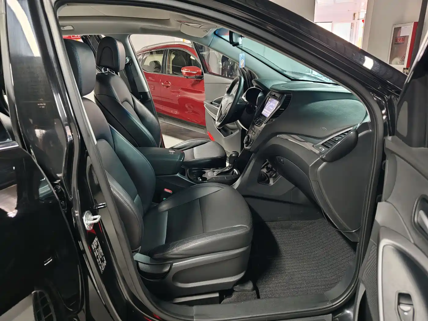Hyundai Santa Fe 2015 2.0T Automatic 2WD Smart 5-Seater фото 9