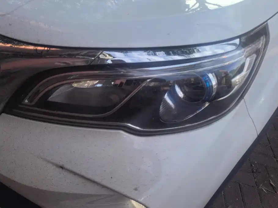 Photo 5 - Geely Vision X3
