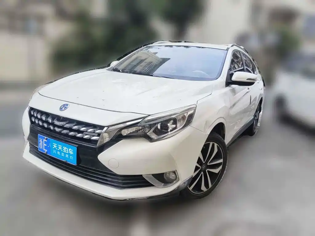 2018 Venucia T90