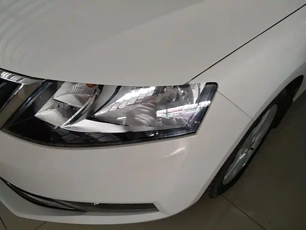 صورة 24 - Škoda Skoda Rapid Spaceback