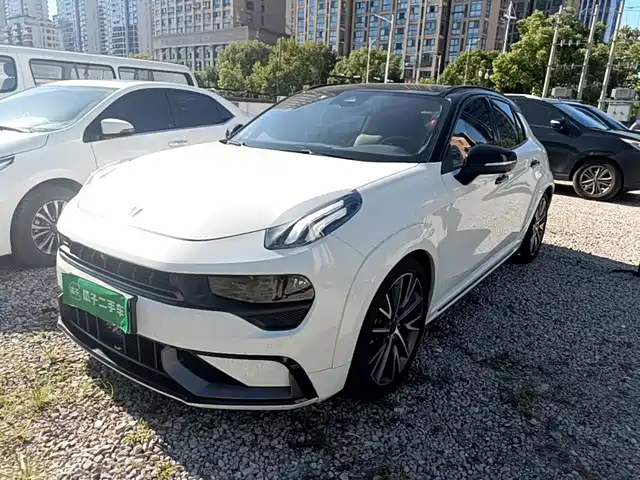  Lynk & Co Lynk & Co 02 Hatchback 2022 2.0TD Pro