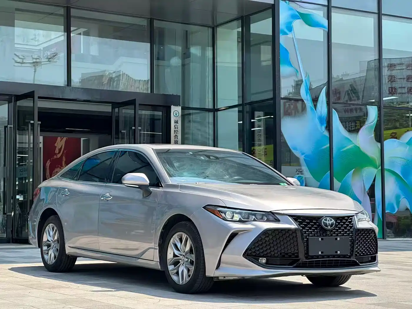 Toyota Avalon 2019 2.0L Luxury Edition (China VI) фото 3