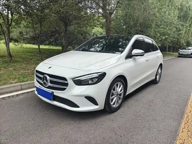  Mercedes-Benz Mercedes-Benz B-Class 2022 Facelift II B 200 Style