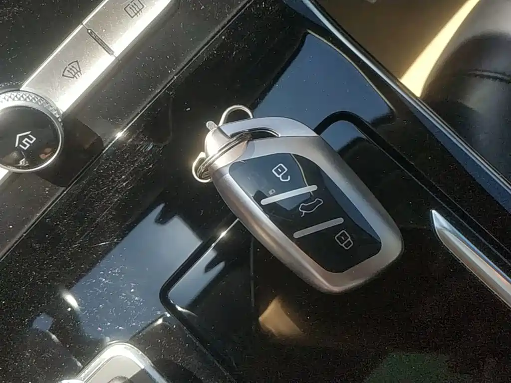Roewe RX5 eMAX 2021 2020 500PHEV Smart Cockpit Flagship Edition