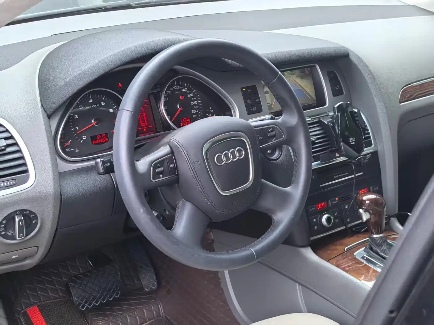 Audi Q7 2011 3.0 TFSI Comfort (245kW) фото 10