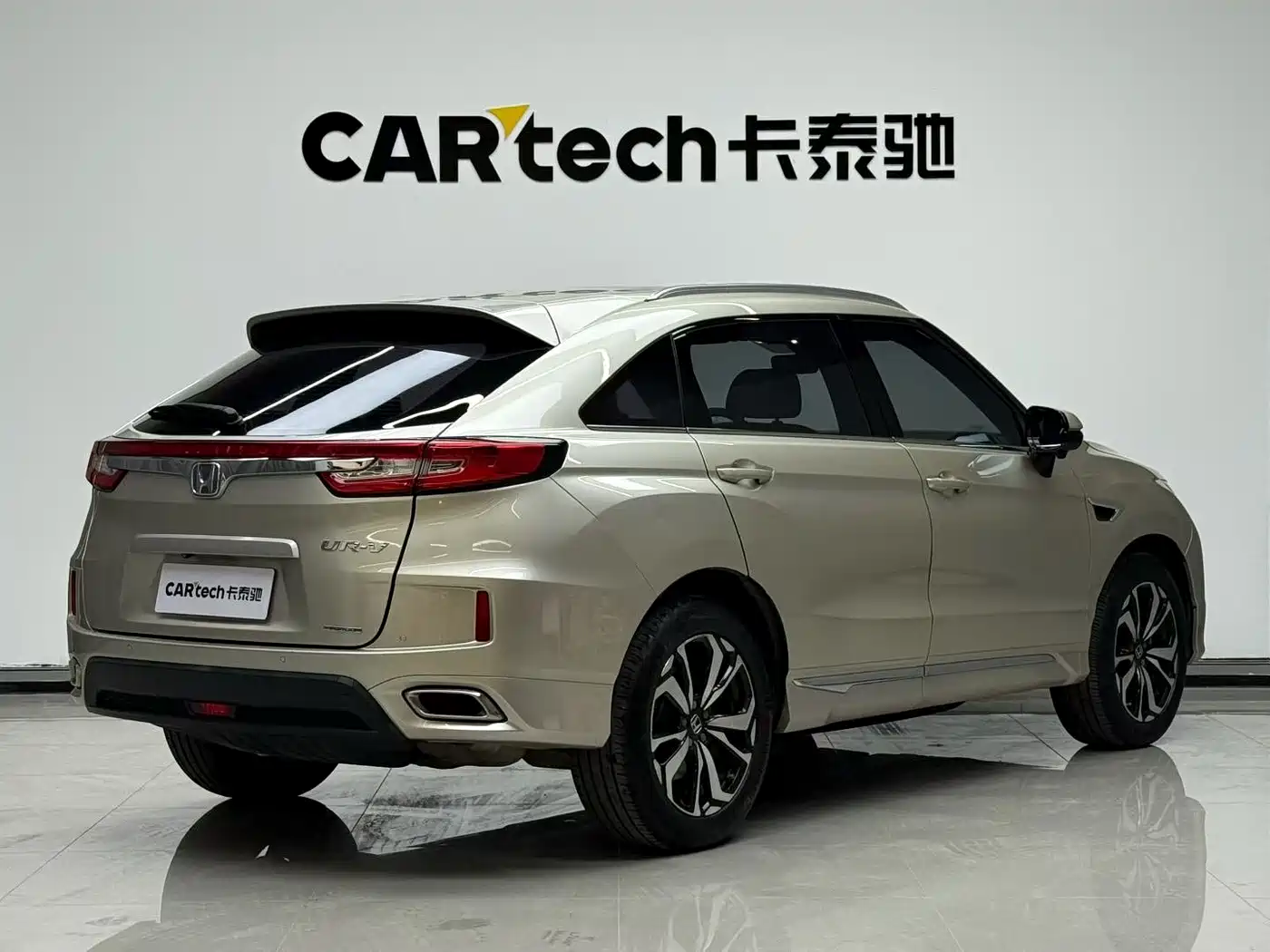 Honda UR-V 2018 2017 240TURBO 2WD Luxury Edition China V