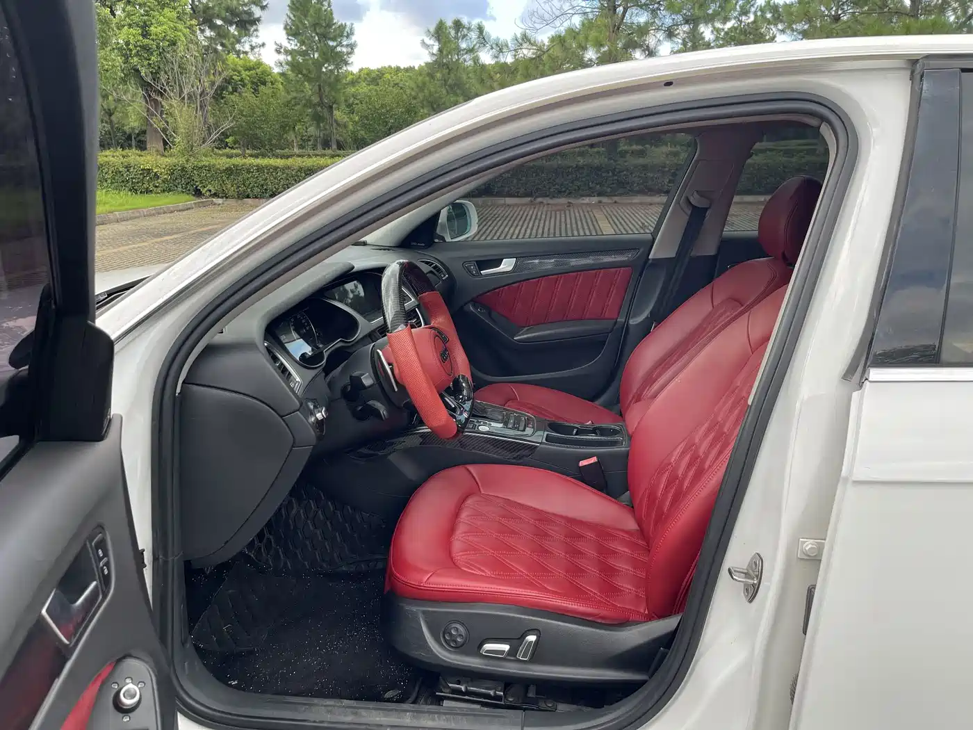Фото 11 - Audi A4L