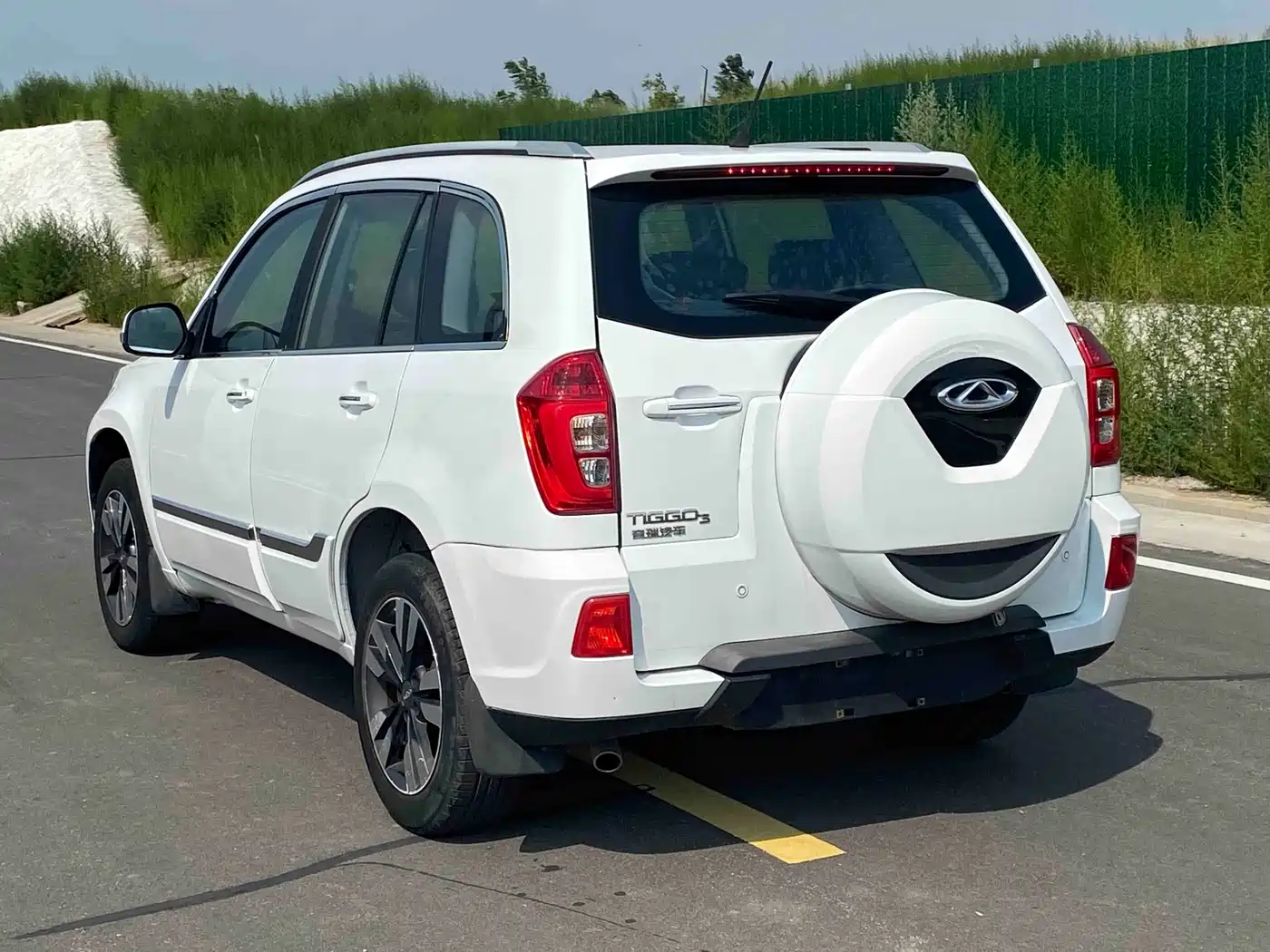 Chery Tiggo 3 2017 2016 1.6L CVT Smart Edition