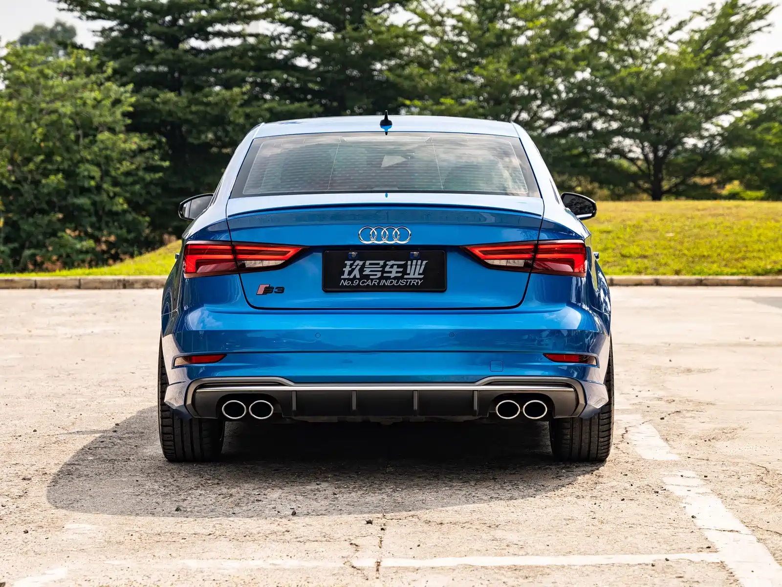 Photo 4 - Audi S3