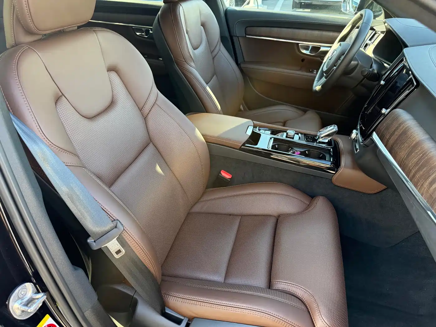 VOLVO S90 PLUG IN HYBRID