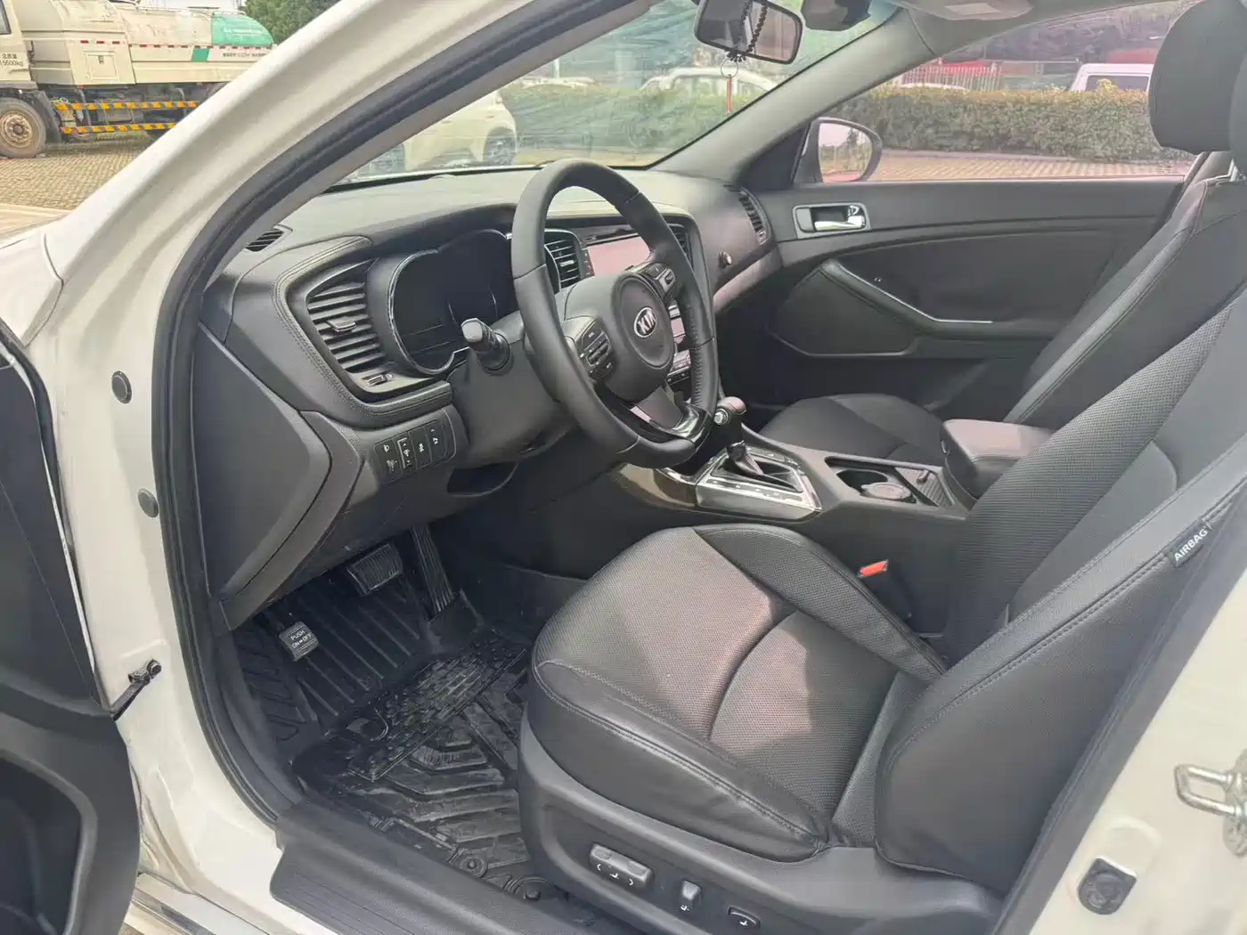 Kia K5 2014 2.0L Automatic LUXURY фото 10