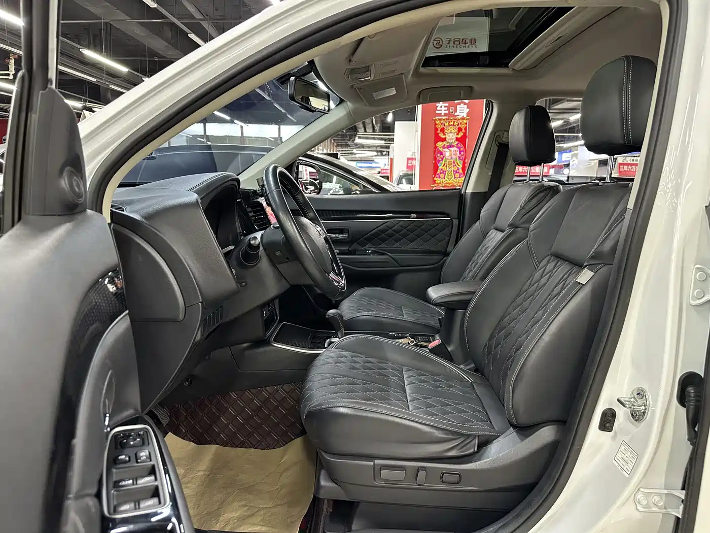Mitsubishi Outlander 2021 2.0L FWD Comfort Edition 5-seater фото 26