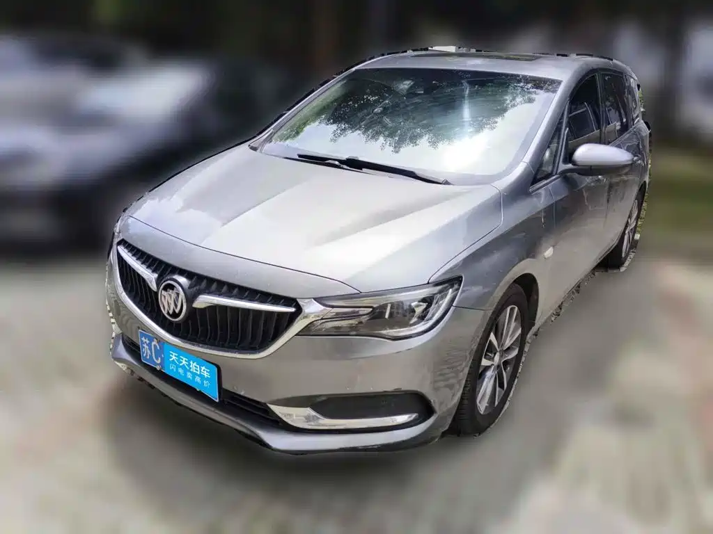 Photo 1 - Buick GL6