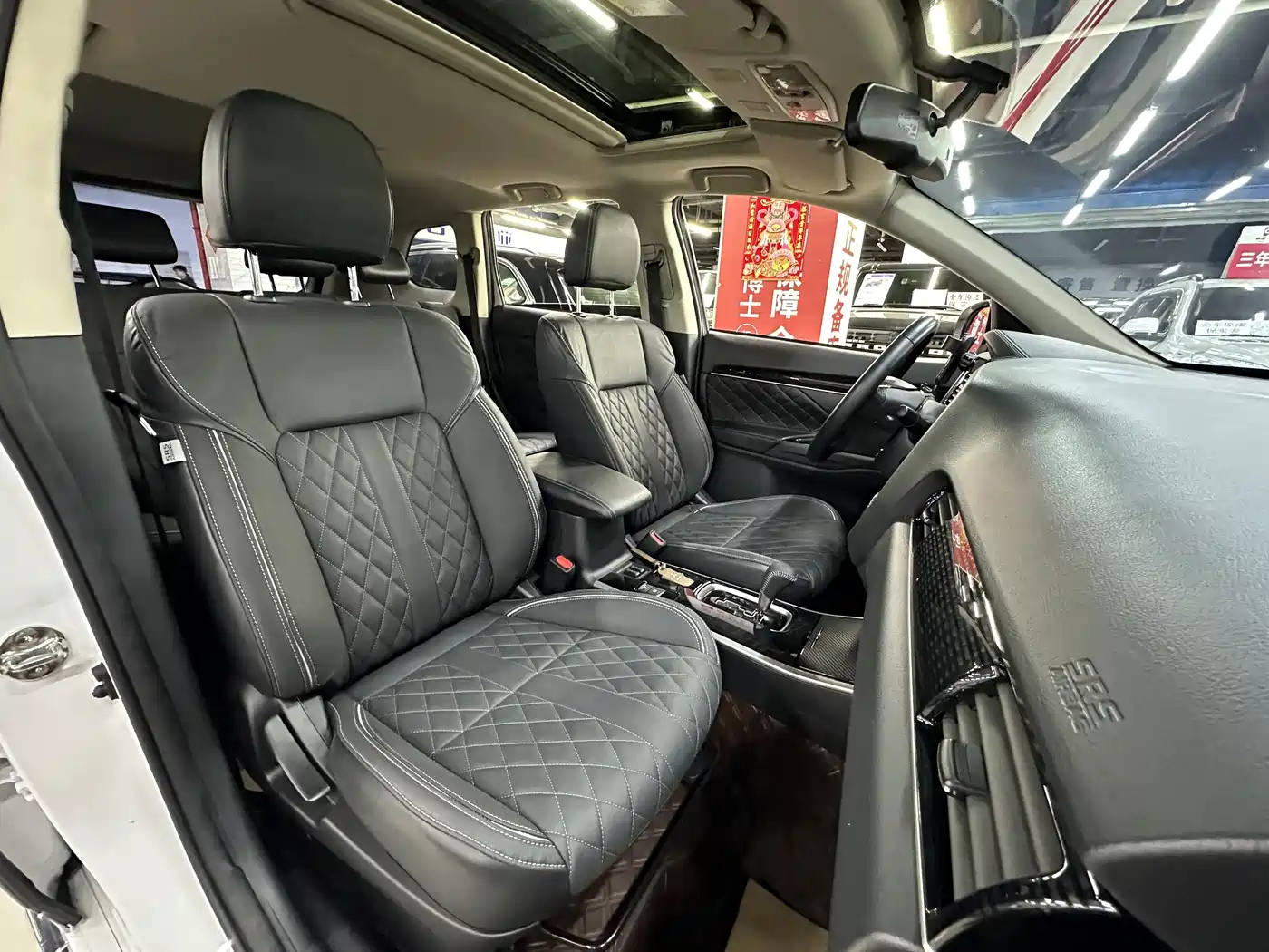 Mitsubishi Outlander 2021 2.0L FWD Comfort Edition 5-seater фото 8