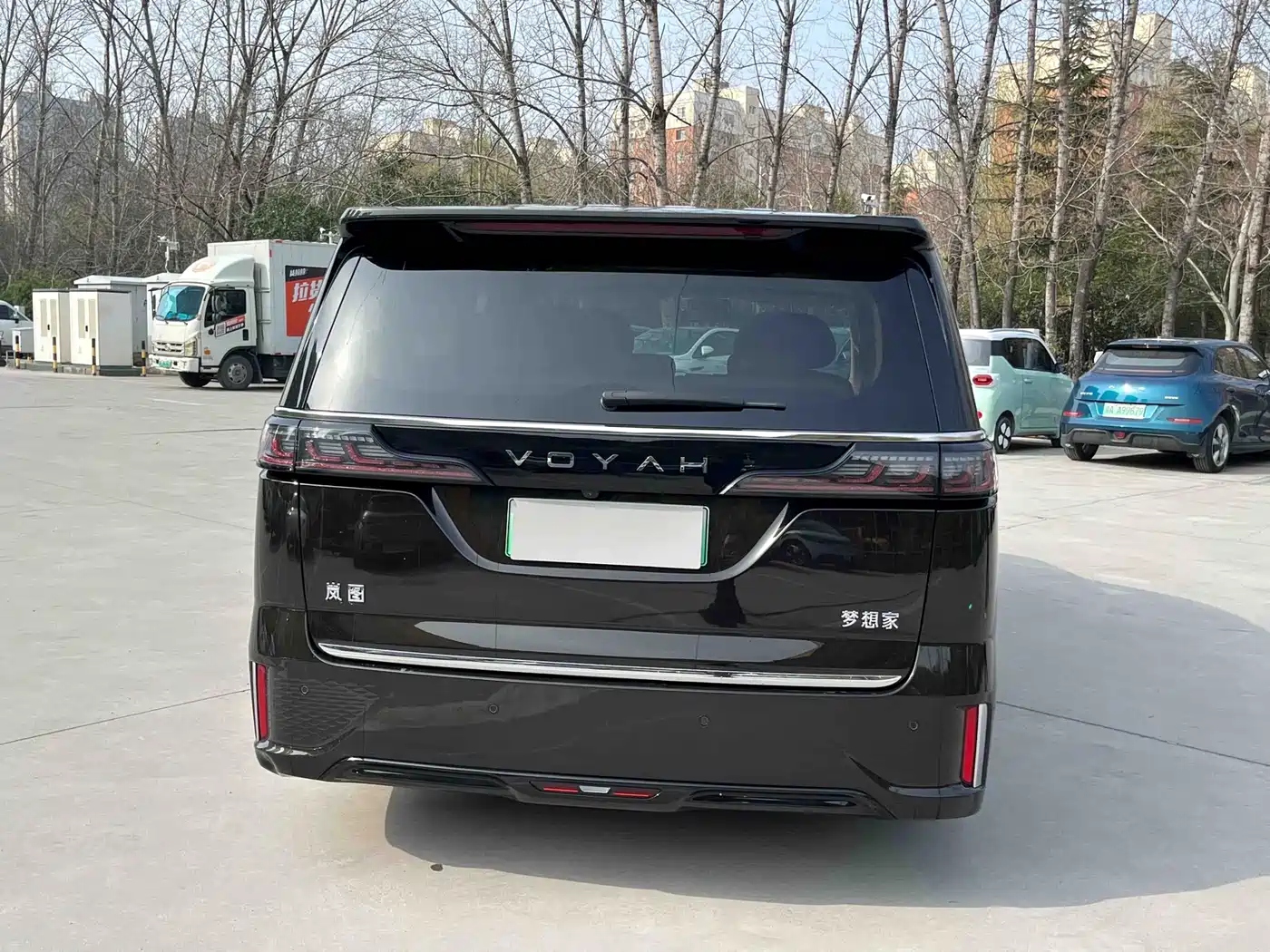 Voyah Auto Voyah Dreamer 2025 PHEV AWD Flagship Kunpeng Edition фото 9
