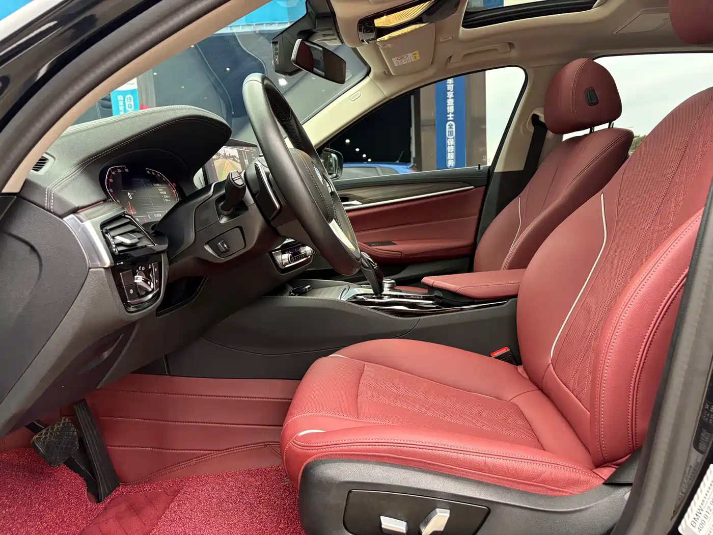 BMW 5 Series 2023 530Li Leading Luxury Package фото 11
