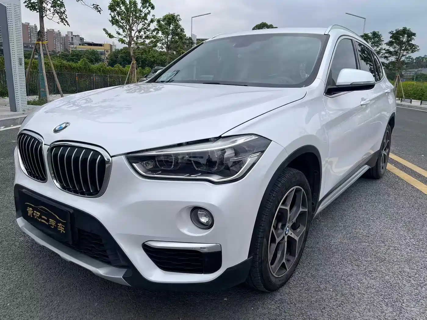BMW X1 2019 sDrive18Li Premium Model фото 8
